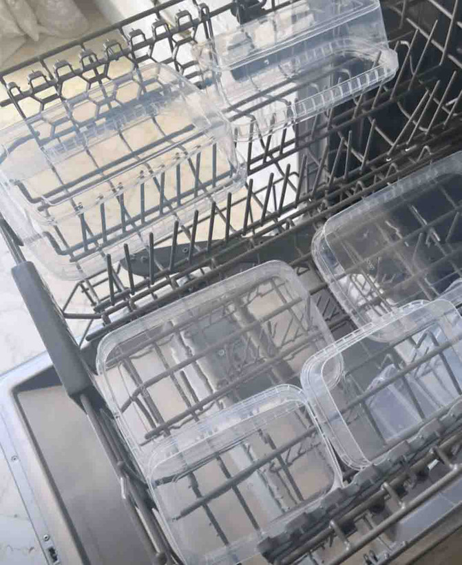 ظروف پلاستیکی یخچالی
